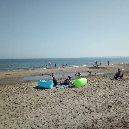En Bord De شقة